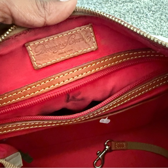 Dooney Bourke Women's Hobo Bag Pearl Ostrich Cream Brown Leather Shoulder Bag - Picture 11 of 16